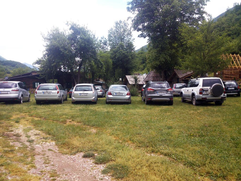 Rafting Camp Tara Center Tri Vodenice Bastasi Buitenkant foto