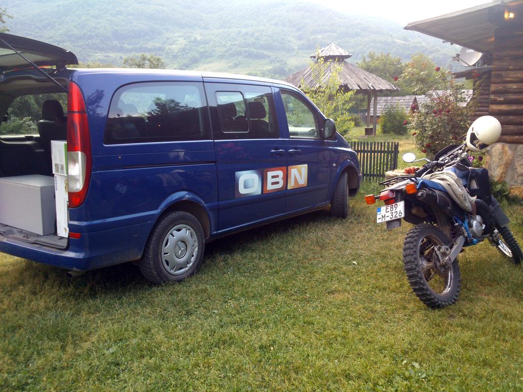 Rafting Camp Tara Center Tri Vodenice Bastasi Buitenkant foto